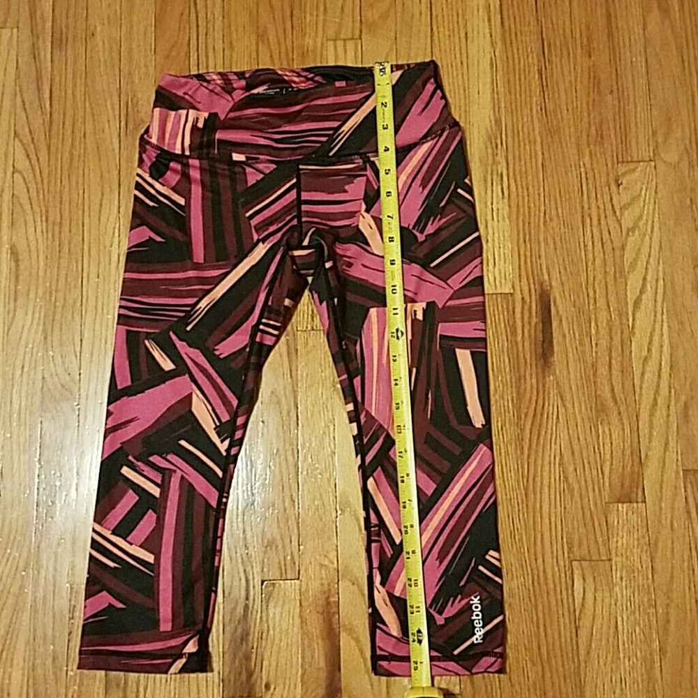 5/$25 Reebok Workout Pants - Picture 4 of 5
